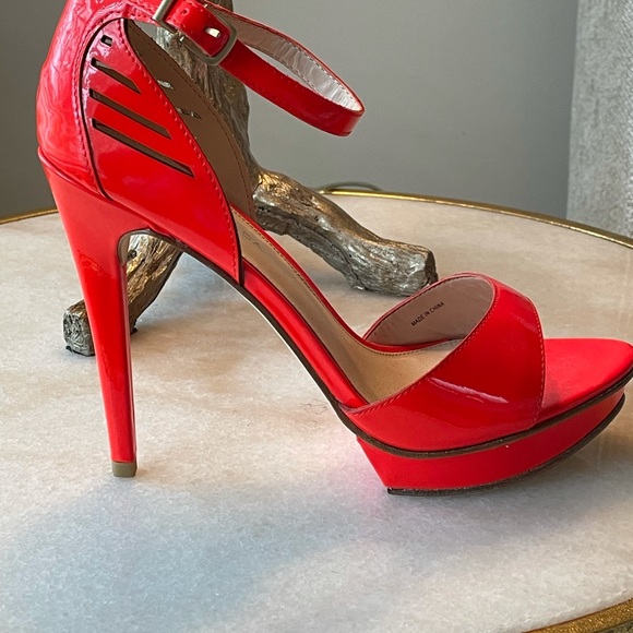 Pelle Moda - Picture 7 of 7